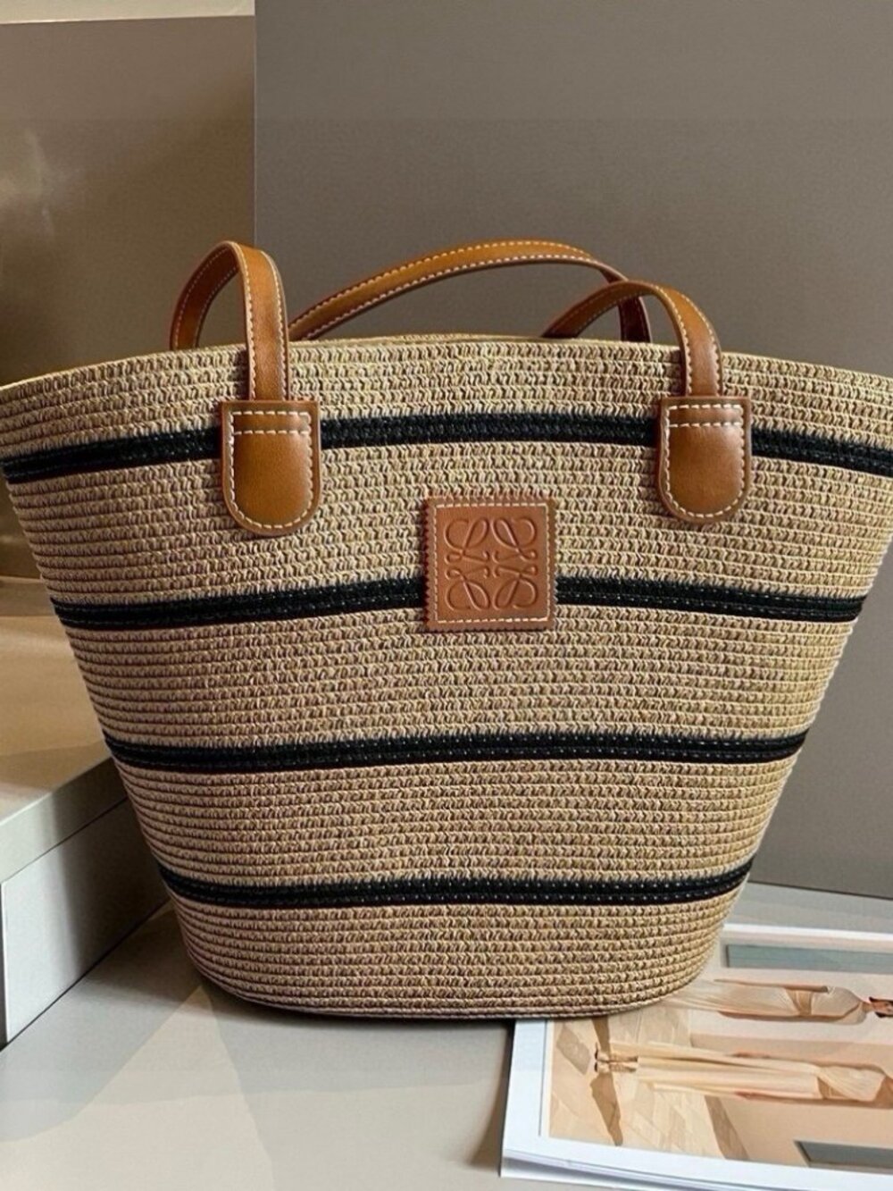 Loewe Straw Bag, Handwoven Raffia Bag - Picture 7 of 8